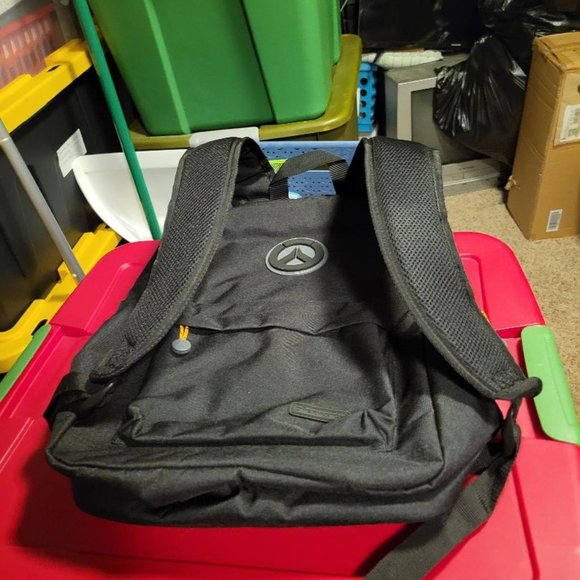 Overwatch Logo Backpack - Picture 2 of 3